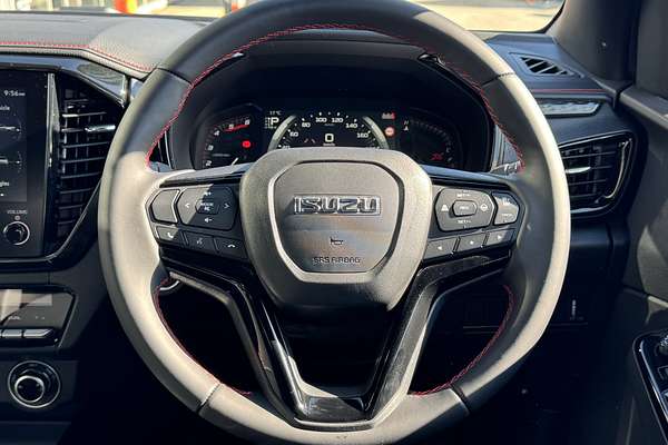 2025 Isuzu D-MAX X-TERRAIN 4X4