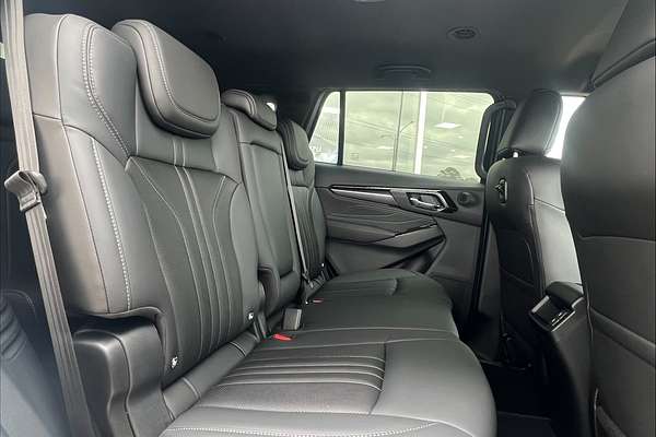 2025 Isuzu MU-X LS-T