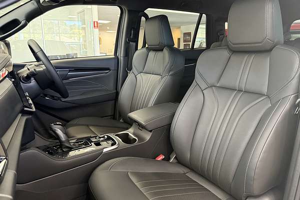 2025 Isuzu MU-X LS-T