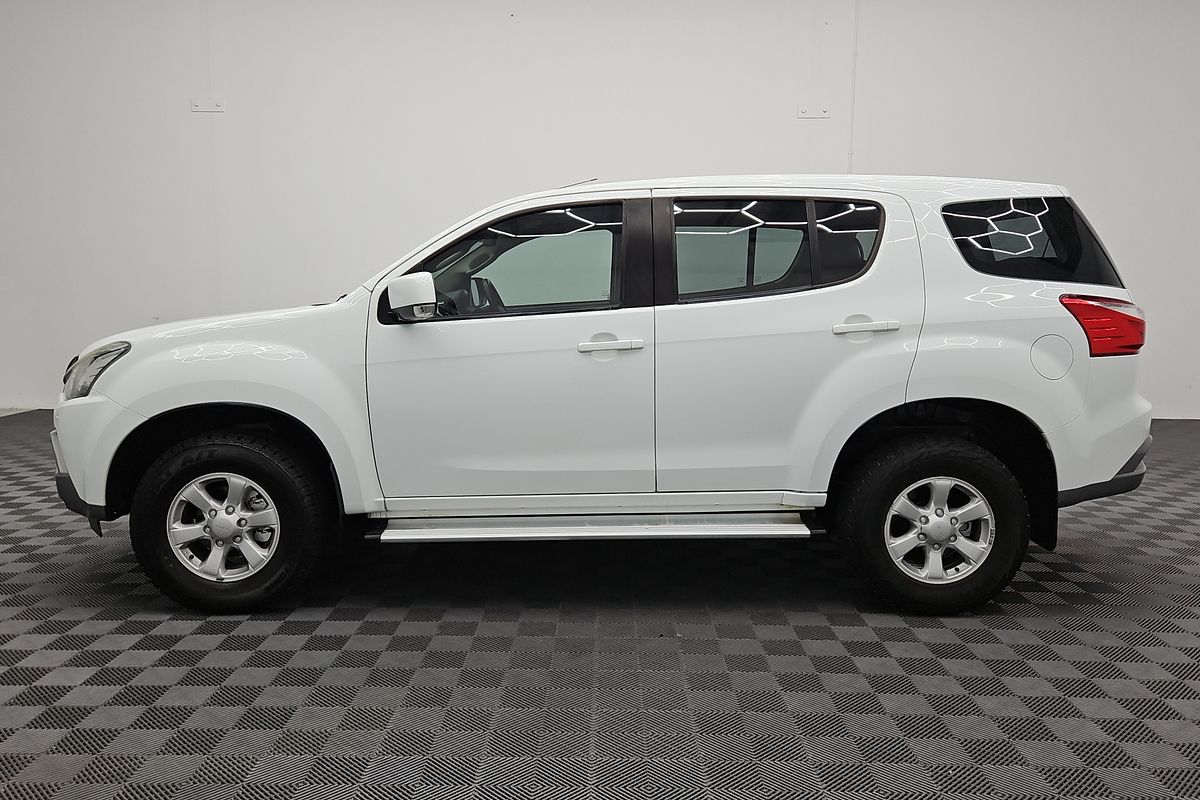 2020 Isuzu MU-X LS-M