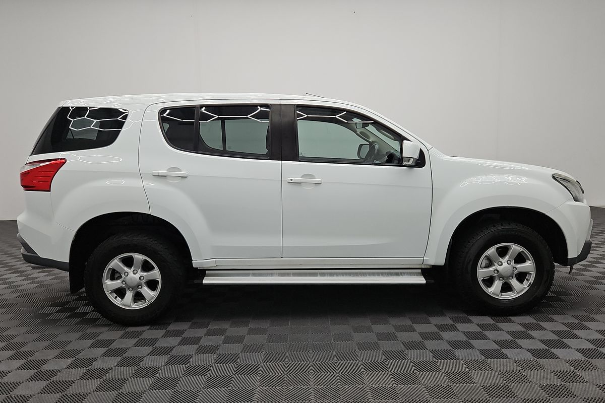 2020 Isuzu MU-X LS-M