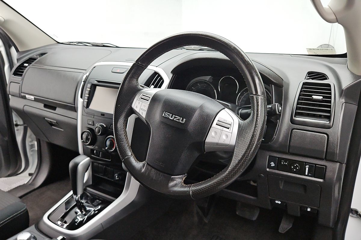 2020 Isuzu MU-X LS-M