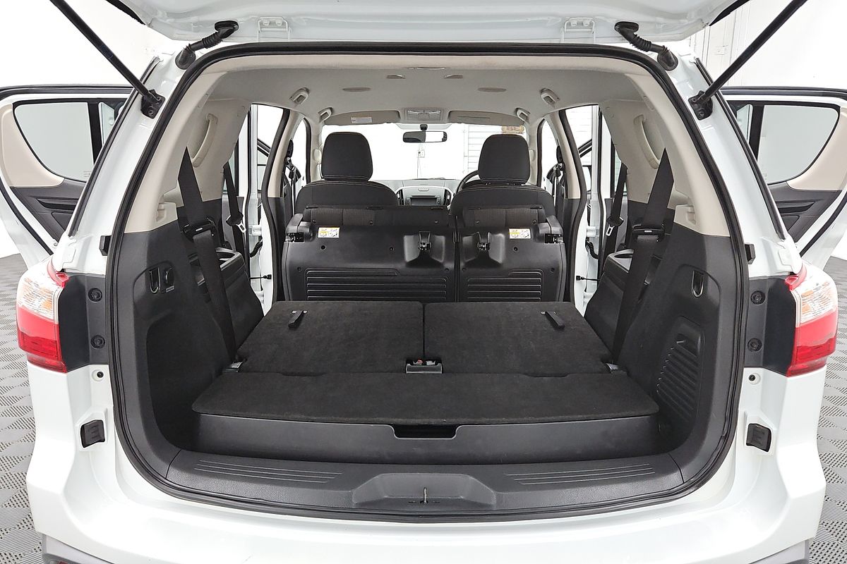 2020 Isuzu MU-X LS-M