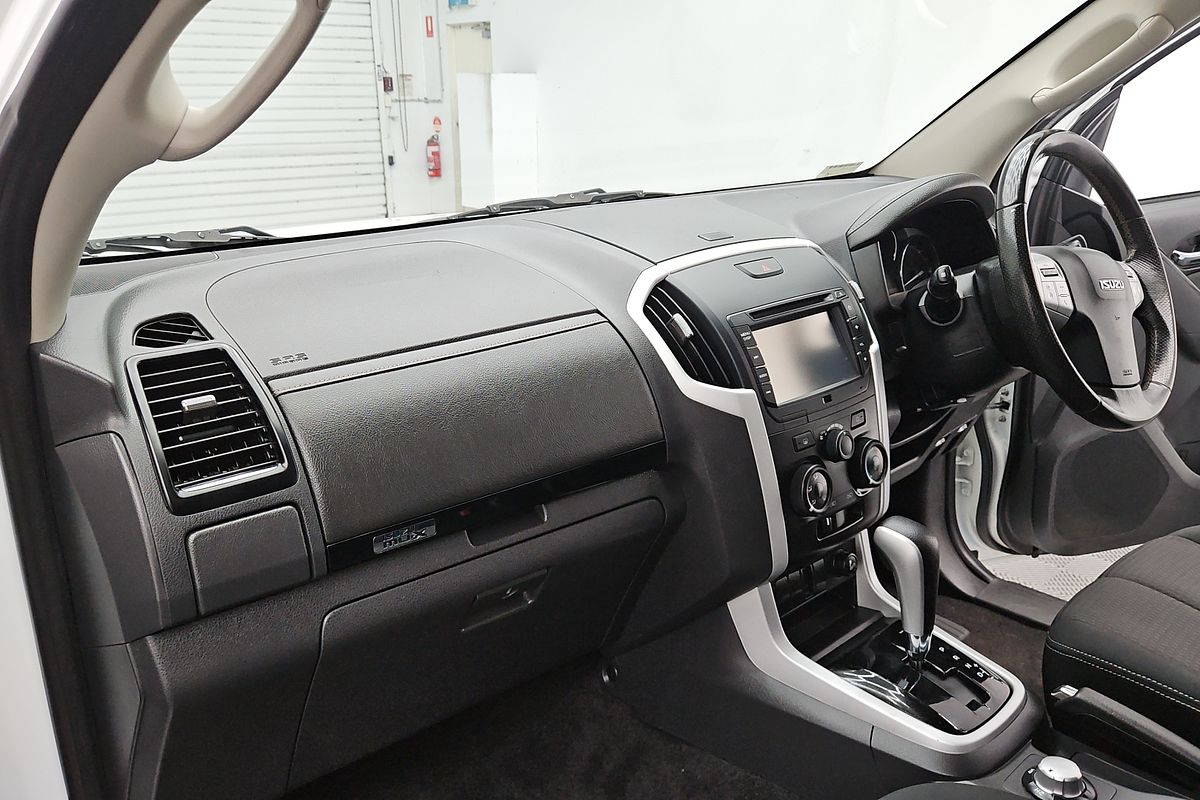 2020 Isuzu MU-X LS-M