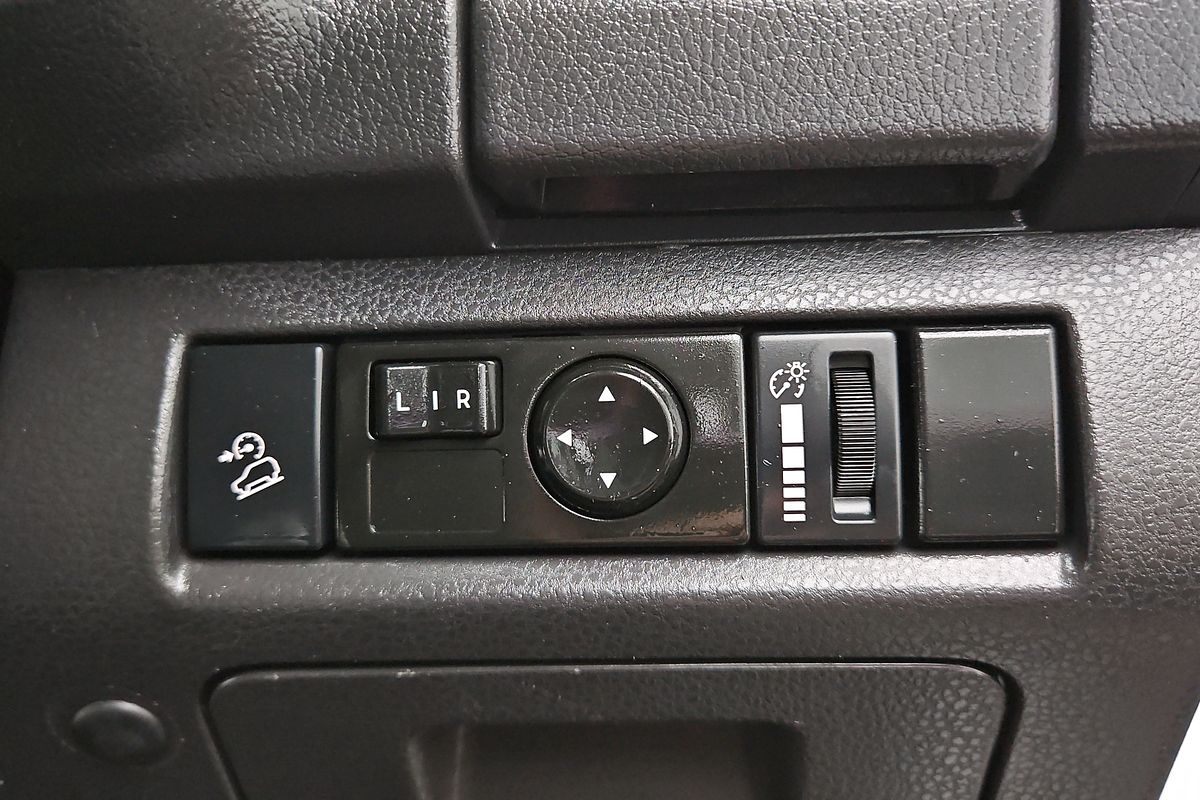 2020 Isuzu MU-X LS-M