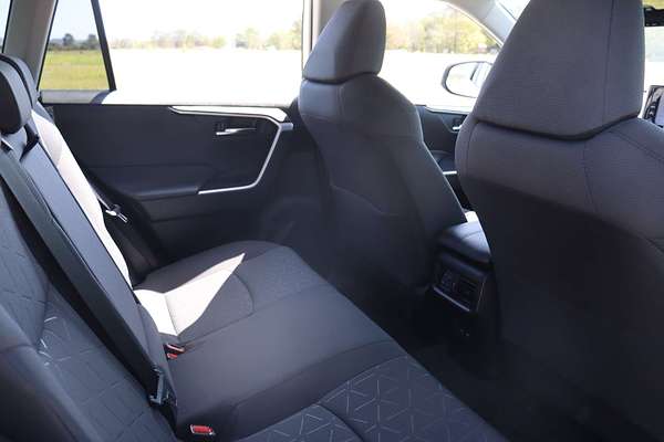 2021 Toyota RAV4 GXL AXAH54R