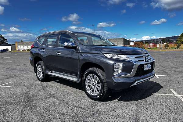 2024 Mitsubishi Pajero Sport GLX QF