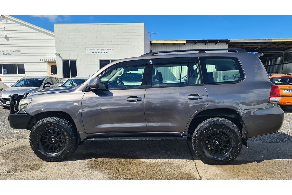 2009 Toyota Landcruiser GXL VDJ200R