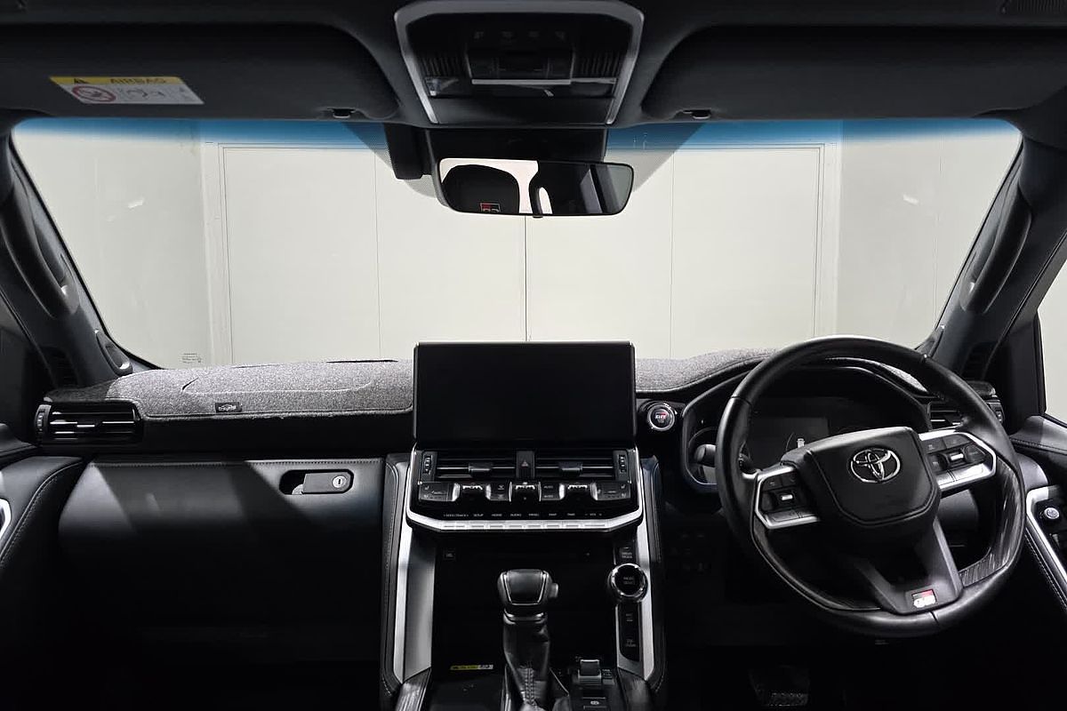 2023 Toyota Landcruiser GR Sport FJA300R