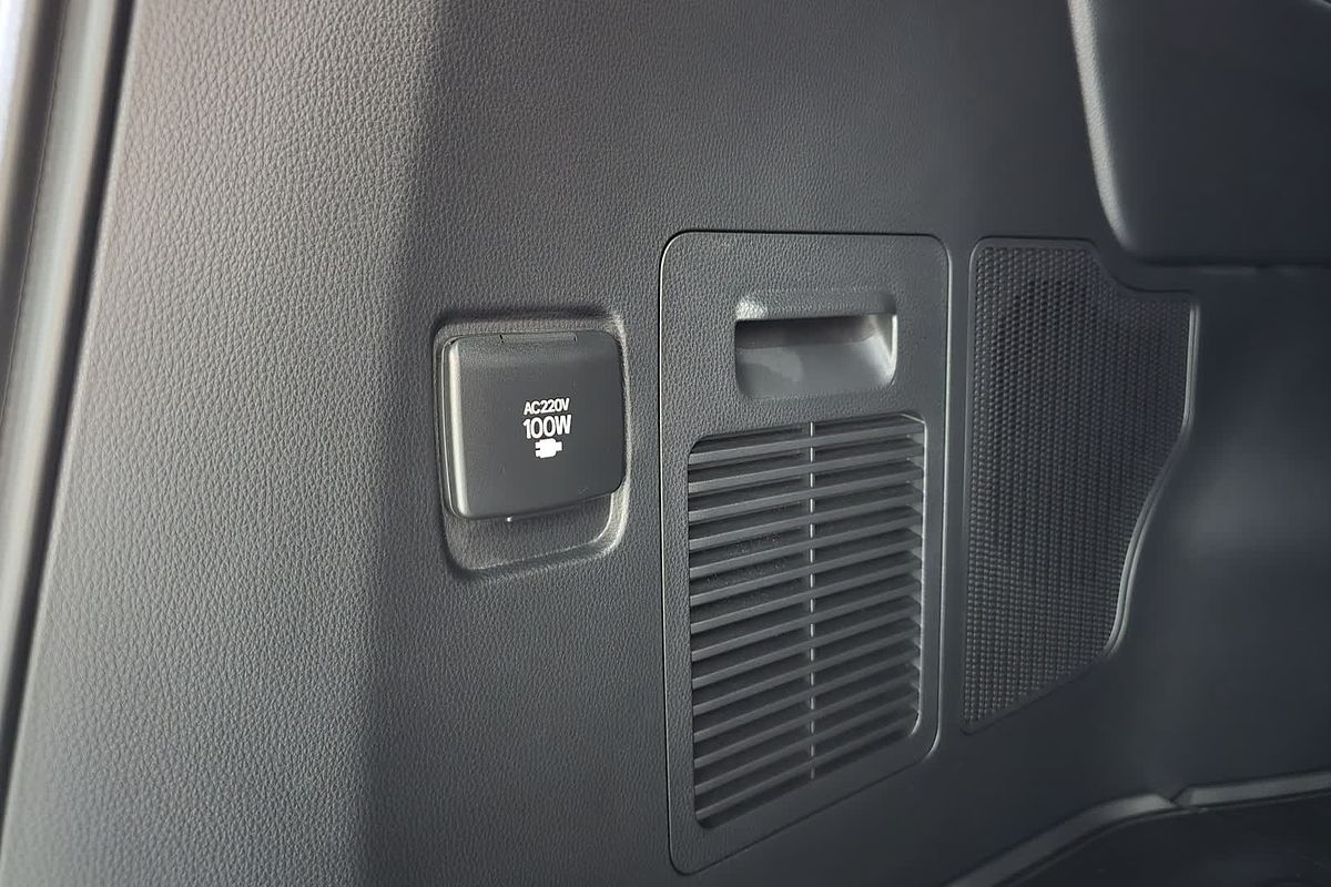 2023 Toyota Landcruiser GR Sport FJA300R