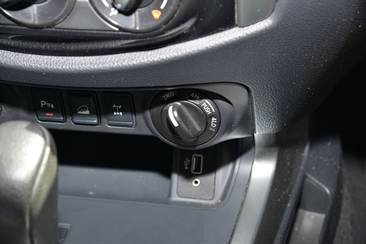 2021 Nissan Navara ST D23 4X4