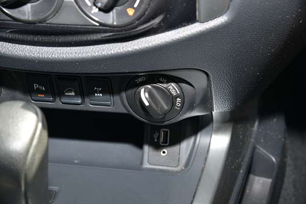 2021 Nissan Navara ST D23 4X4