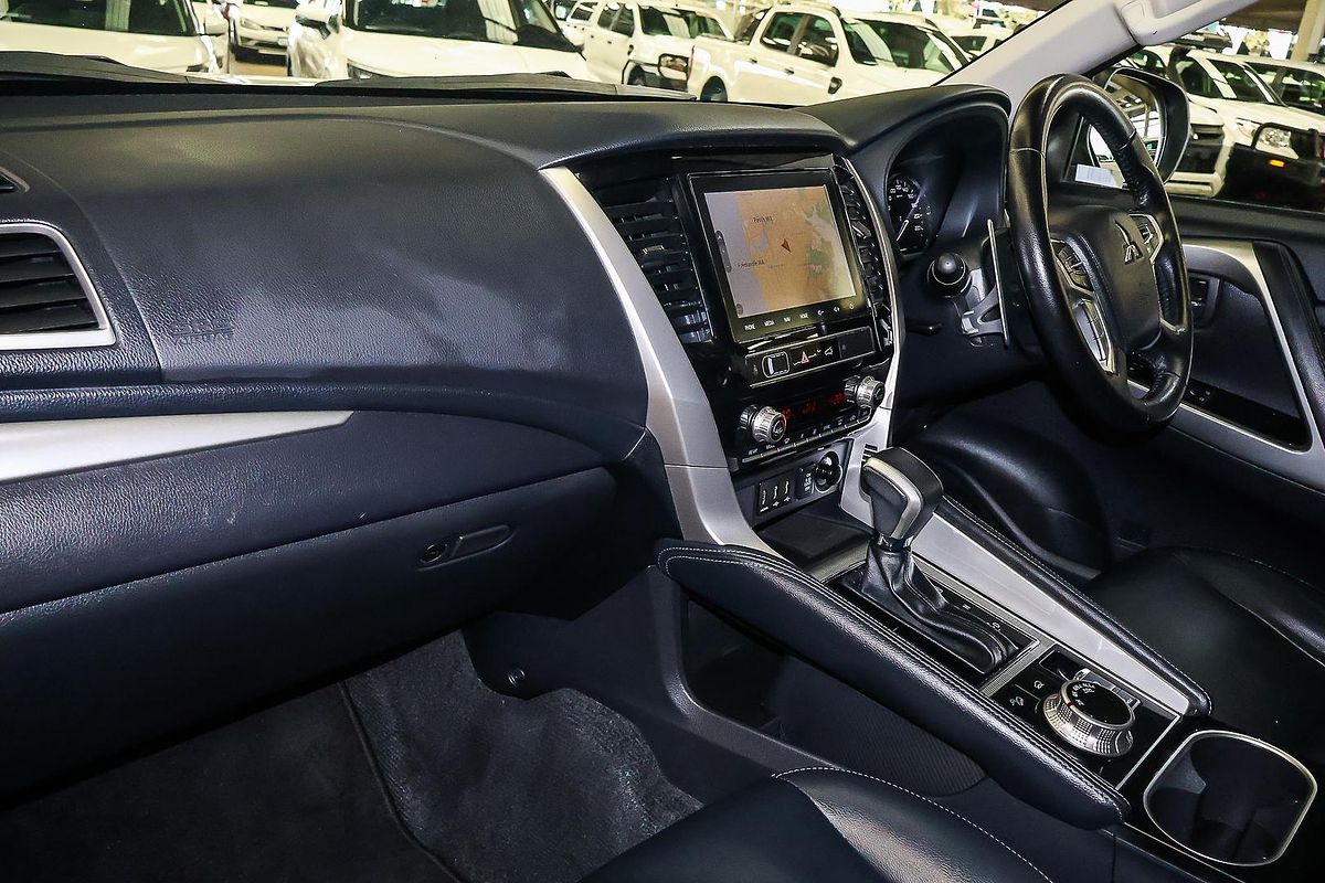 2023 Mitsubishi Pajero Sport GLS QF