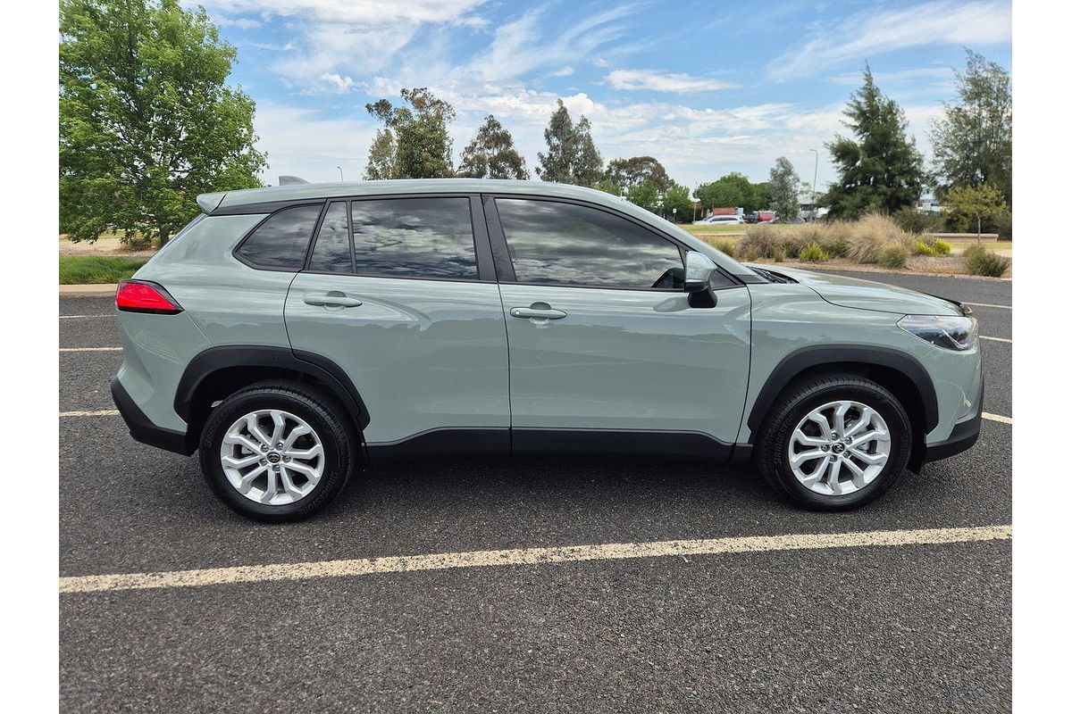 2024 Toyota Corolla Cross GX MXGA10R