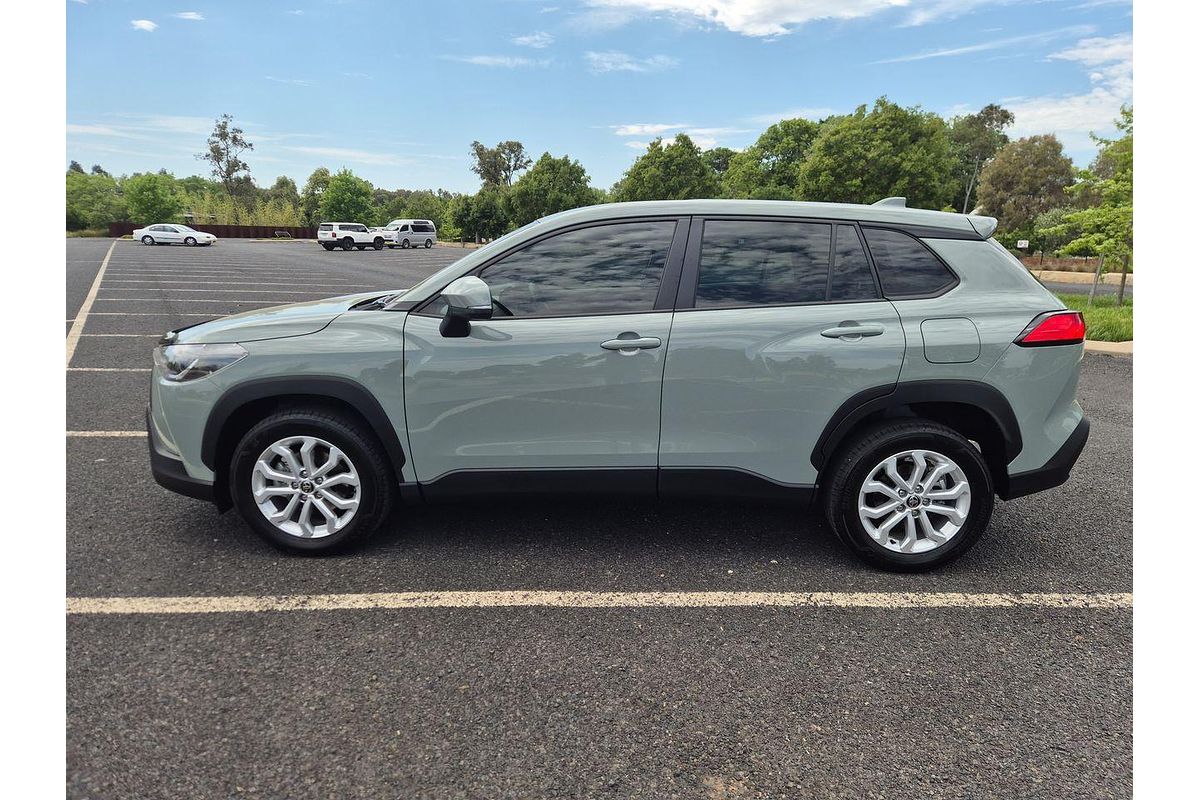 2024 Toyota Corolla Cross GX MXGA10R