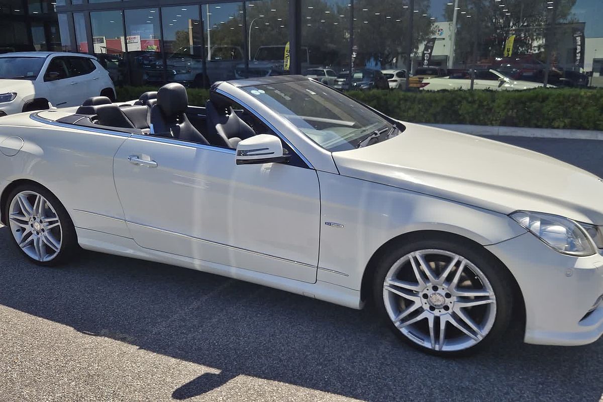 2012 Mercedes-Benz E-Class E350 BlueEFFICIENCY Avantgarde A207