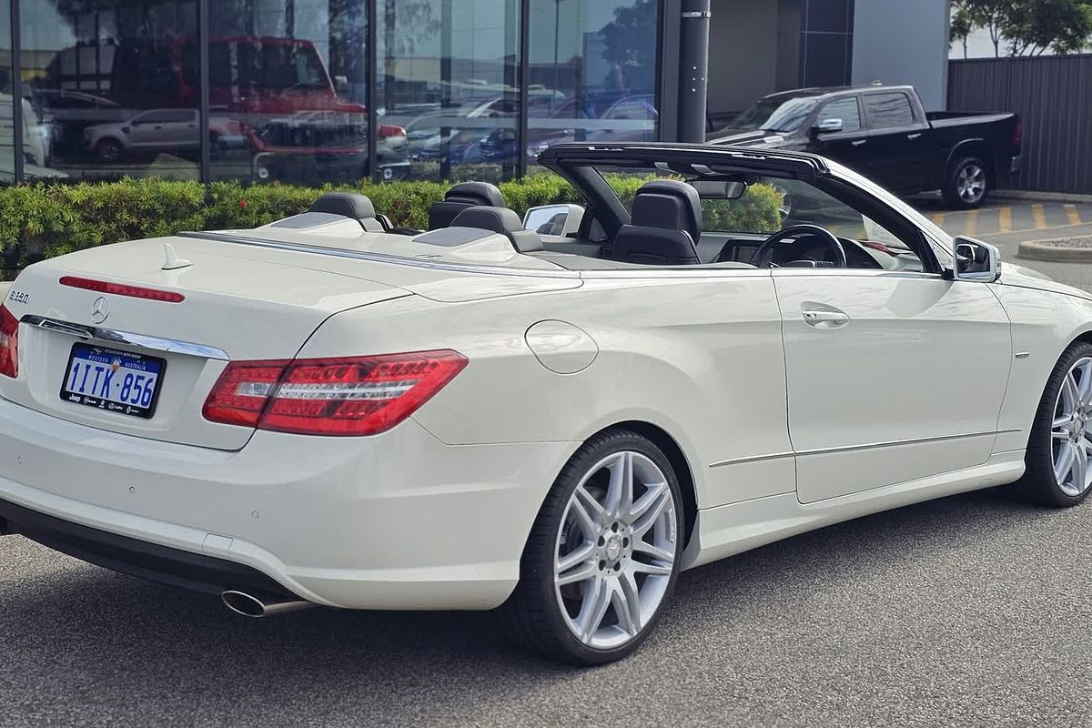 2012 Mercedes-Benz E-Class E350 BlueEFFICIENCY Avantgarde A207