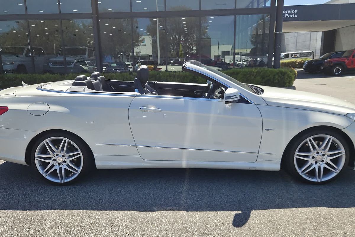 2012 Mercedes-Benz E-Class E350 BlueEFFICIENCY Avantgarde A207