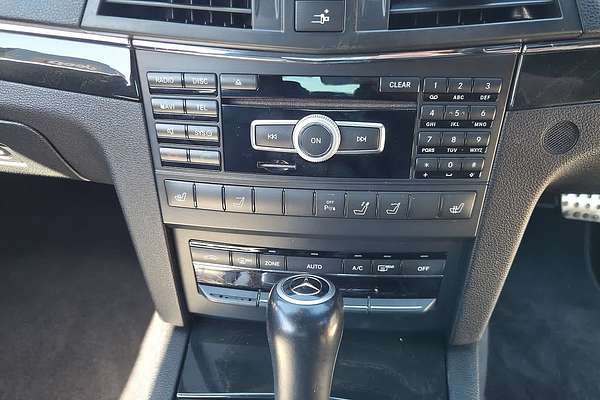 2012 Mercedes-Benz E-Class E350 BlueEFFICIENCY Avantgarde A207