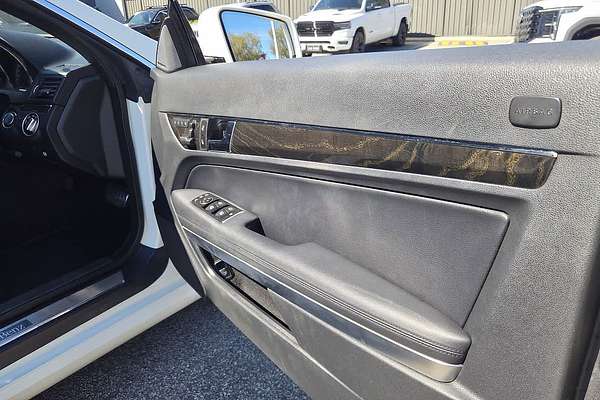 2012 Mercedes-Benz E-Class E350 BlueEFFICIENCY Avantgarde A207