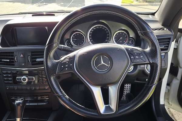2012 Mercedes-Benz E-Class E350 BlueEFFICIENCY Avantgarde A207