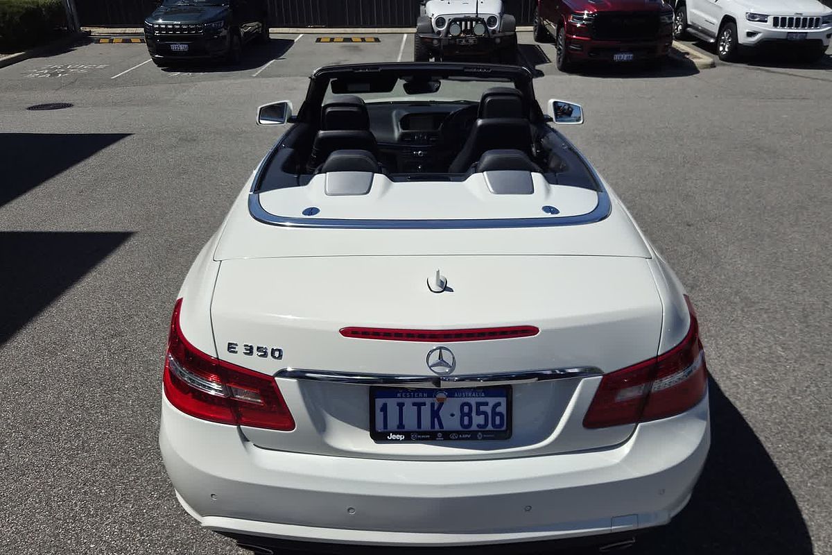 2012 Mercedes-Benz E-Class E350 BlueEFFICIENCY Avantgarde A207