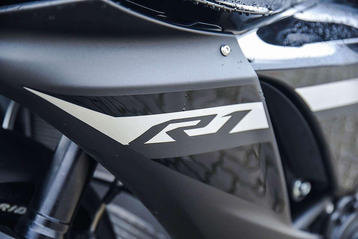2023 Yamaha YZF-R1 R1