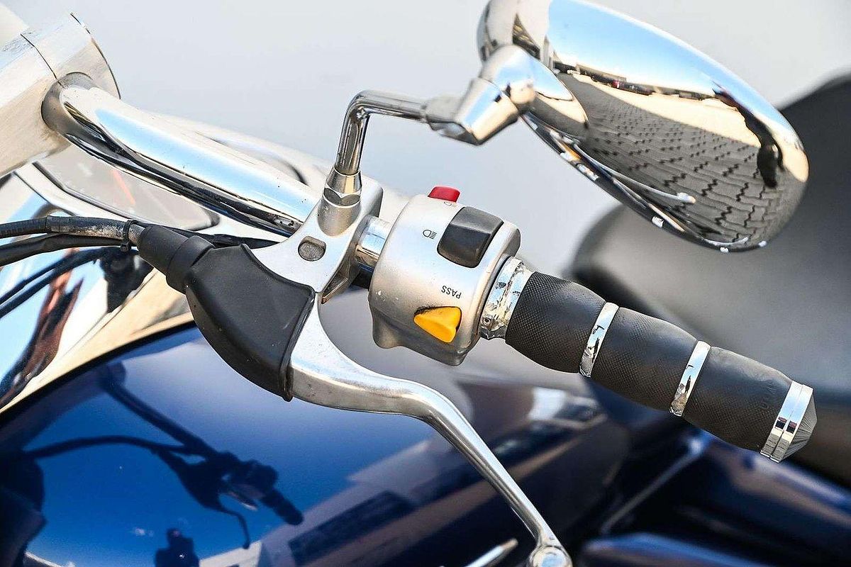 2010 Suzuki Boulevard M109R (VZR1800) Boulevard