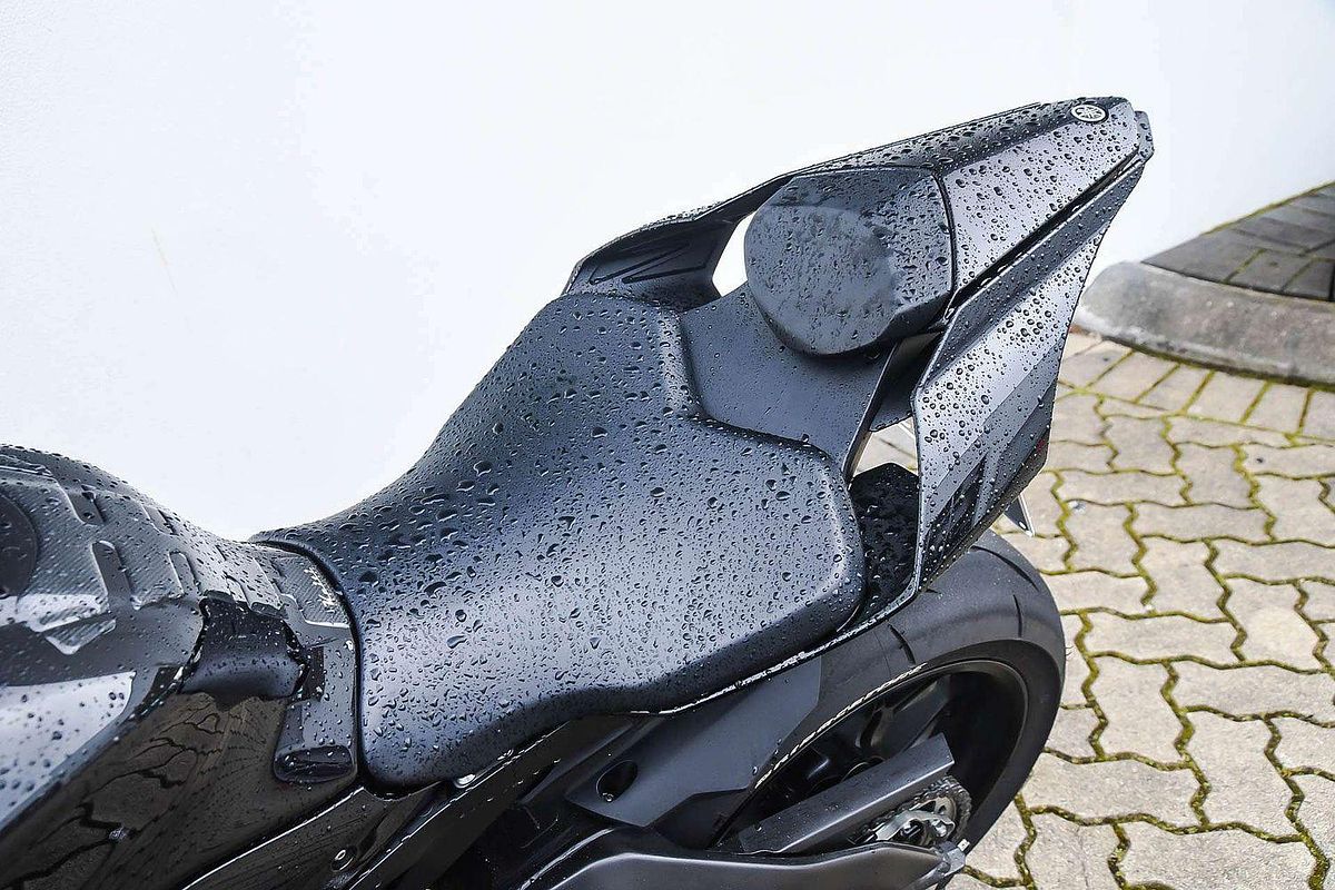 2023 Yamaha YZF-R1 R1