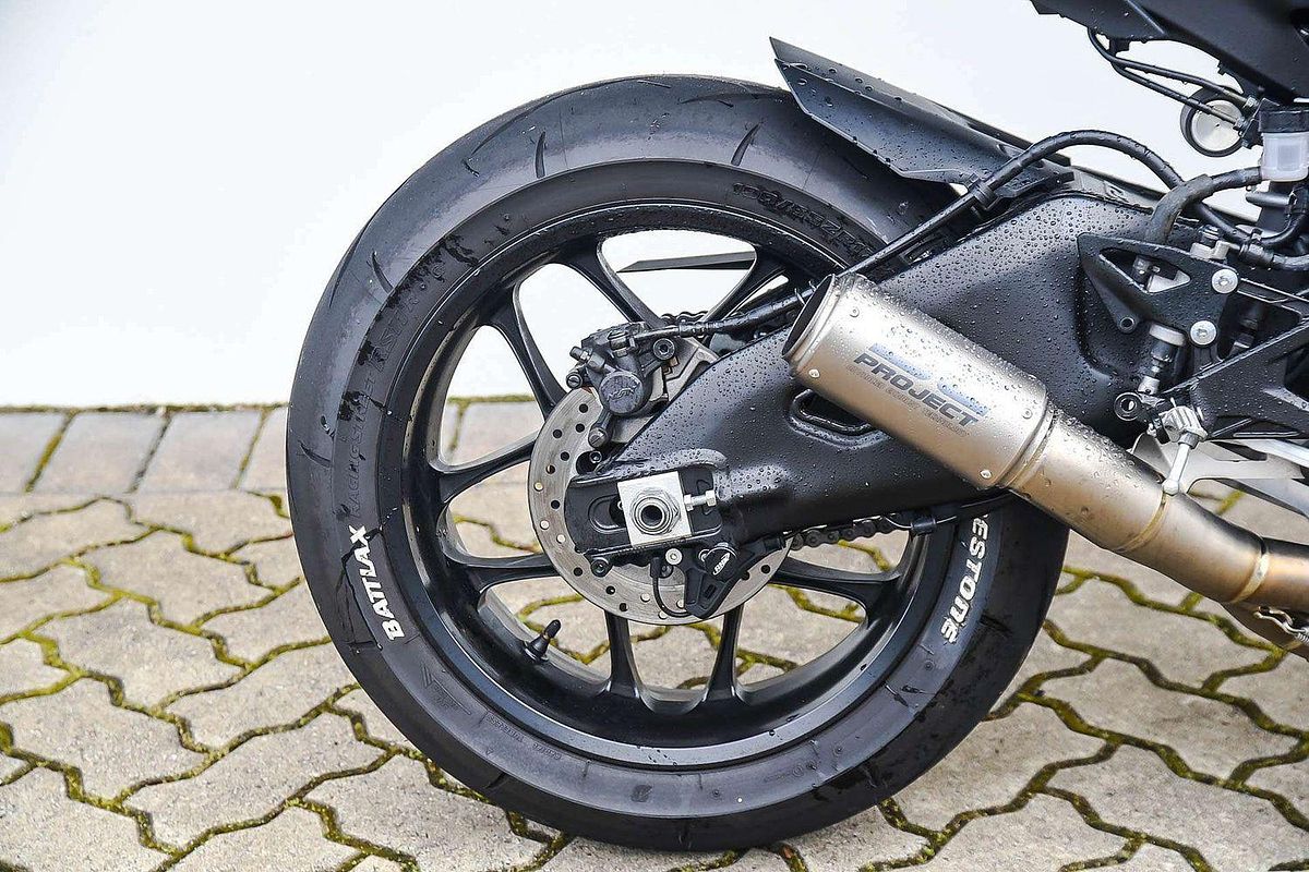 2023 Yamaha YZF-R1 R1