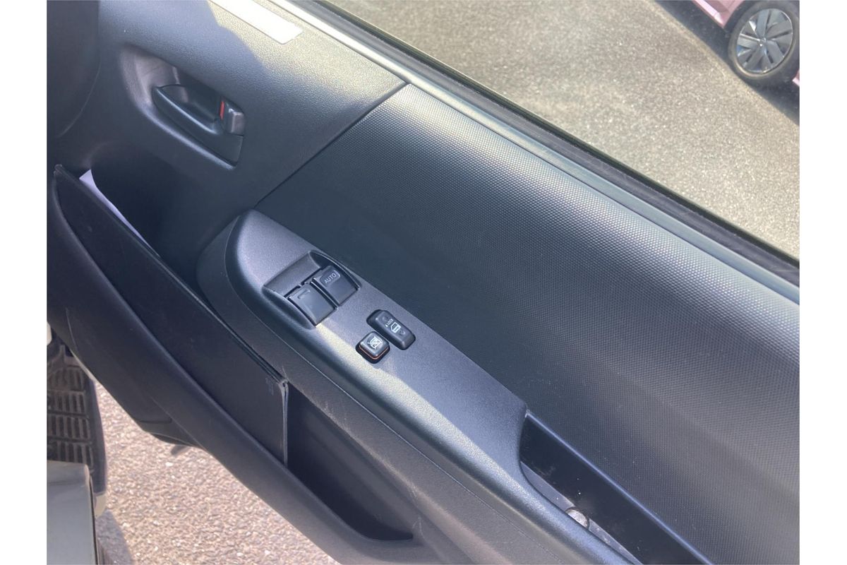 2021 Toyota Hiace DX GL-Package