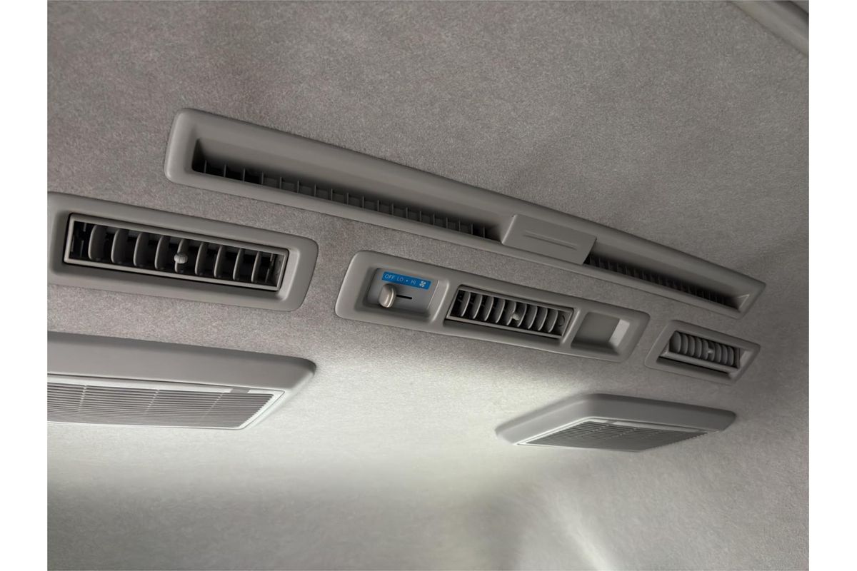 2012 Toyota Hiace Welcab