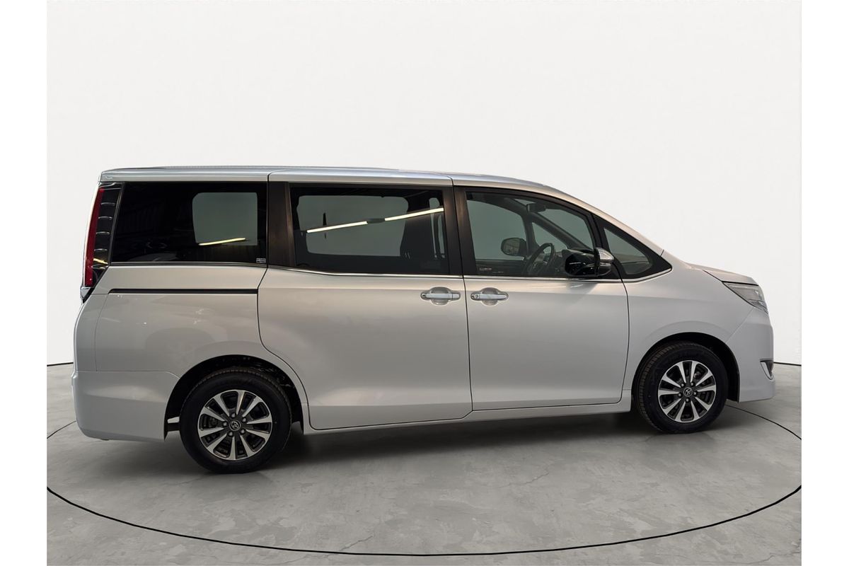 2017 Toyota Esquire XI Welcab ZRR80