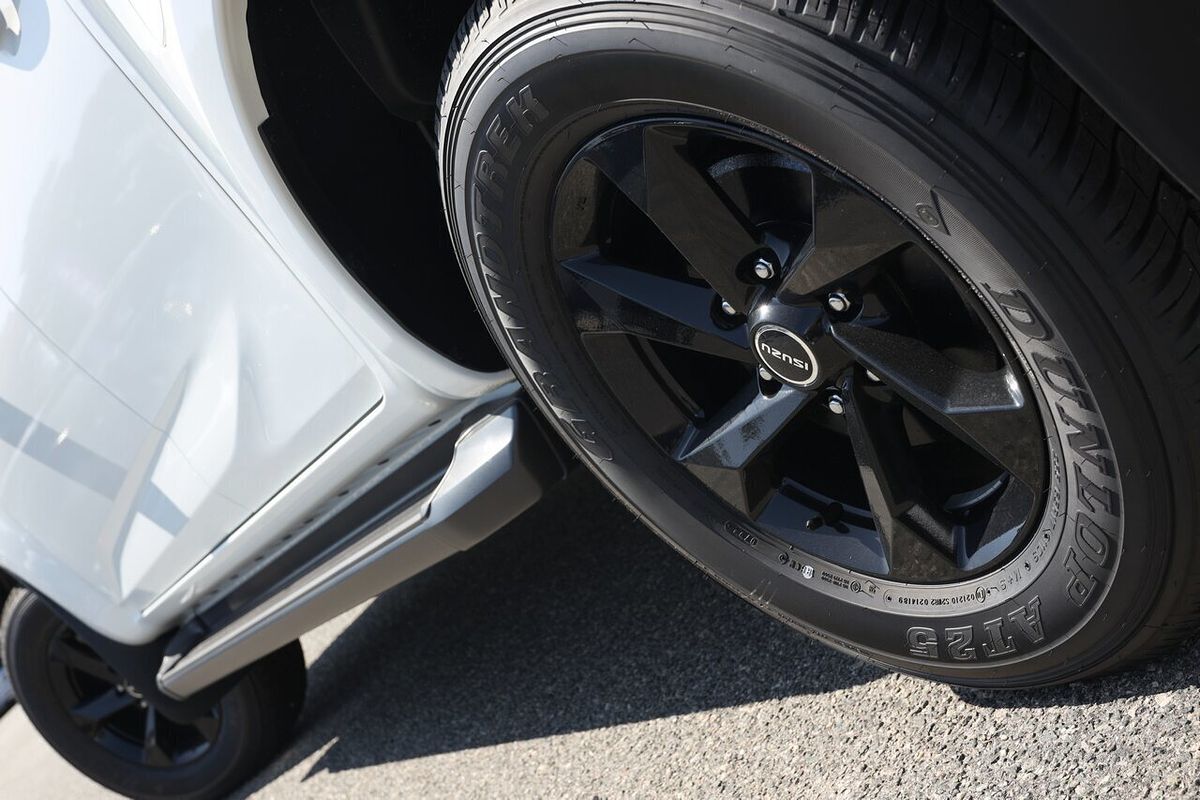 2025 Isuzu D-MAX X-RIDER 4X4