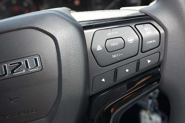 2025 Isuzu D-MAX X-RIDER 4X4