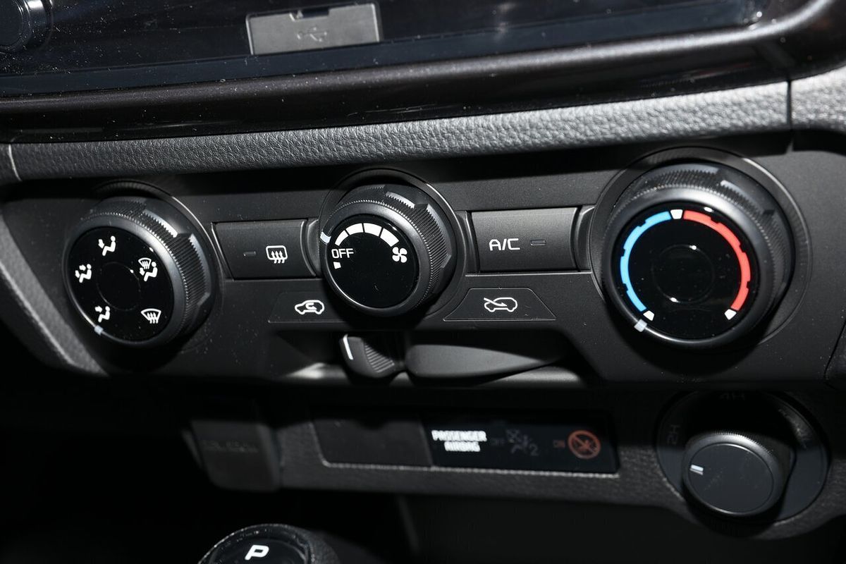 2025 Isuzu D-MAX X-RIDER 4X4