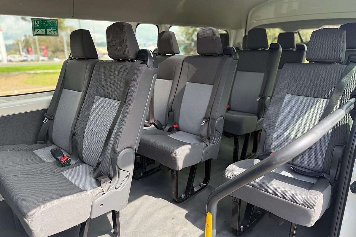 2019 Toyota Hiace Commuter GDH322R ELWB High Roof