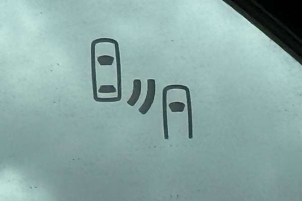 2019 Toyota Hiace Commuter GDH322R ELWB High Roof