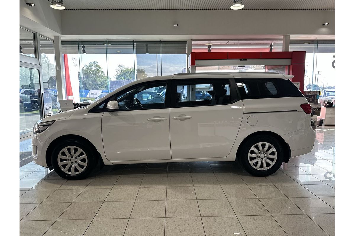 2017 Kia Carnival S YP