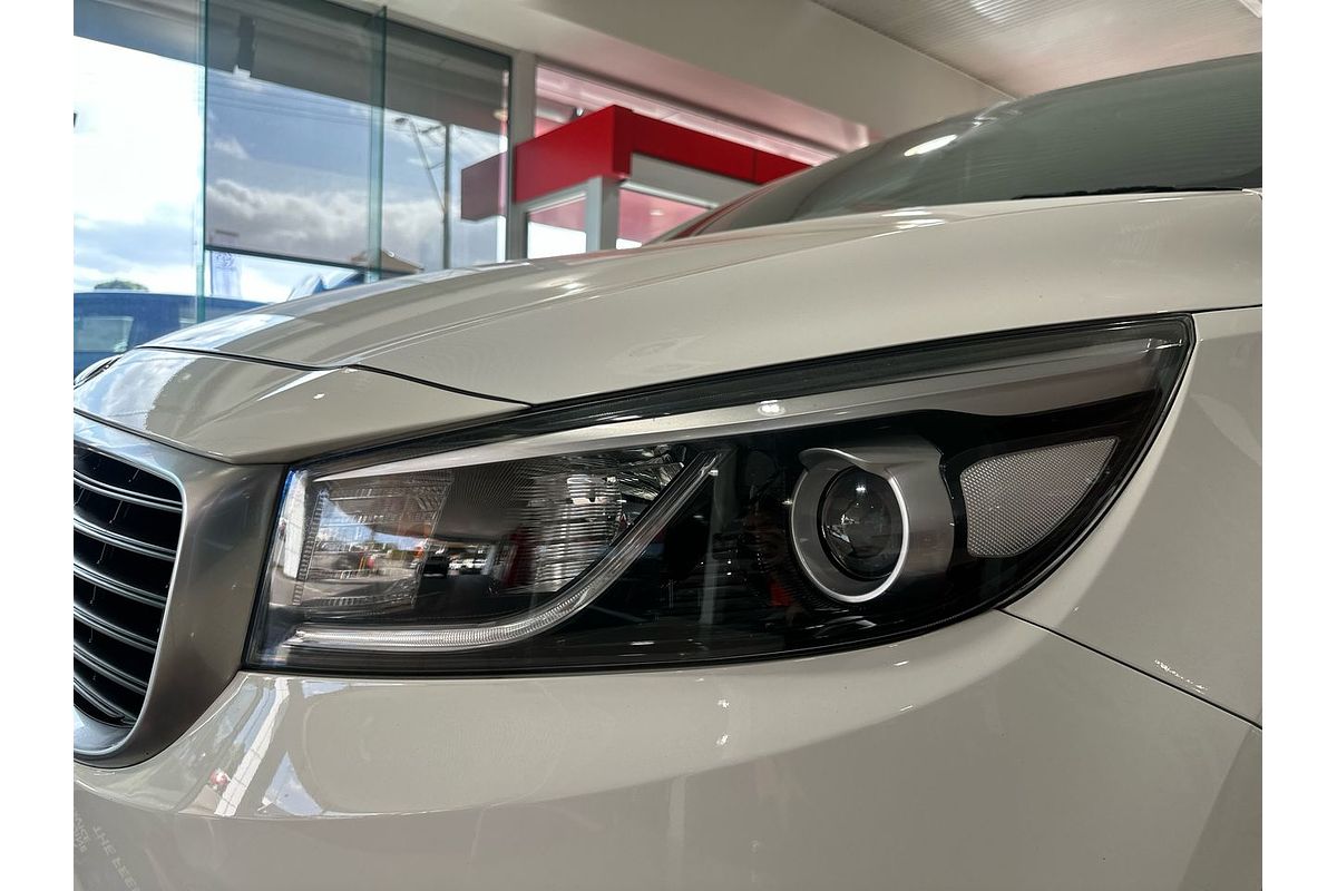 2017 Kia Carnival S YP