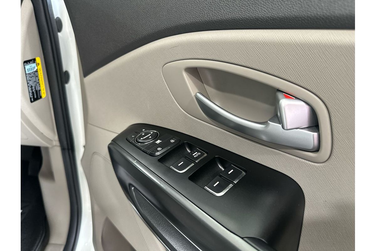 2017 Kia Carnival S YP