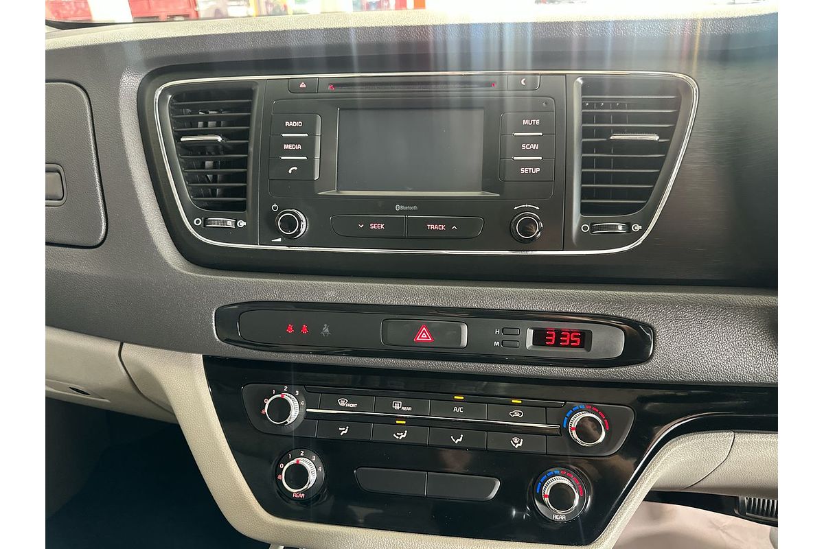 2017 Kia Carnival S YP