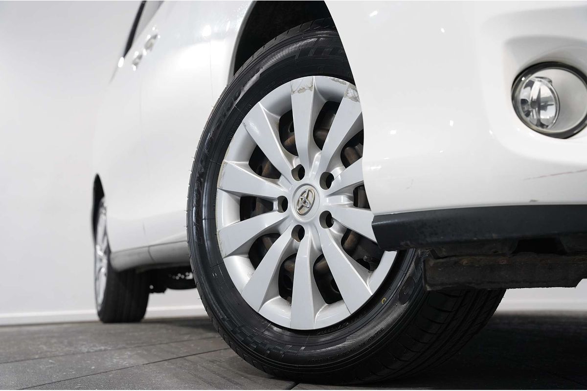 2014 Toyota Tarago GLi ACR50R