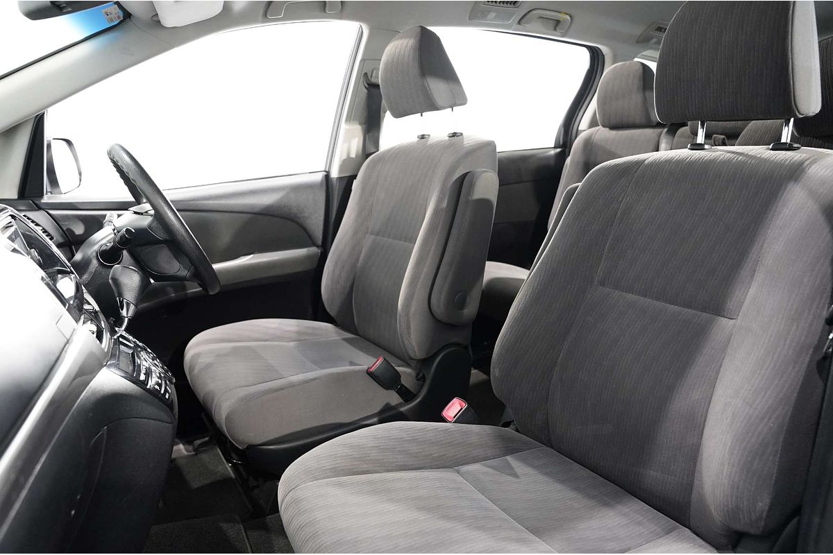 2014 Toyota Tarago GLi ACR50R