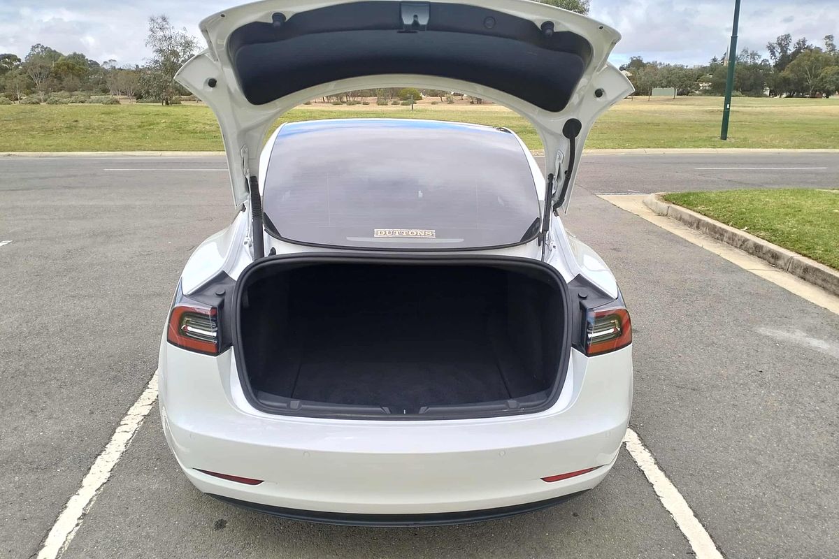 2022 Tesla Model 3 Long Range