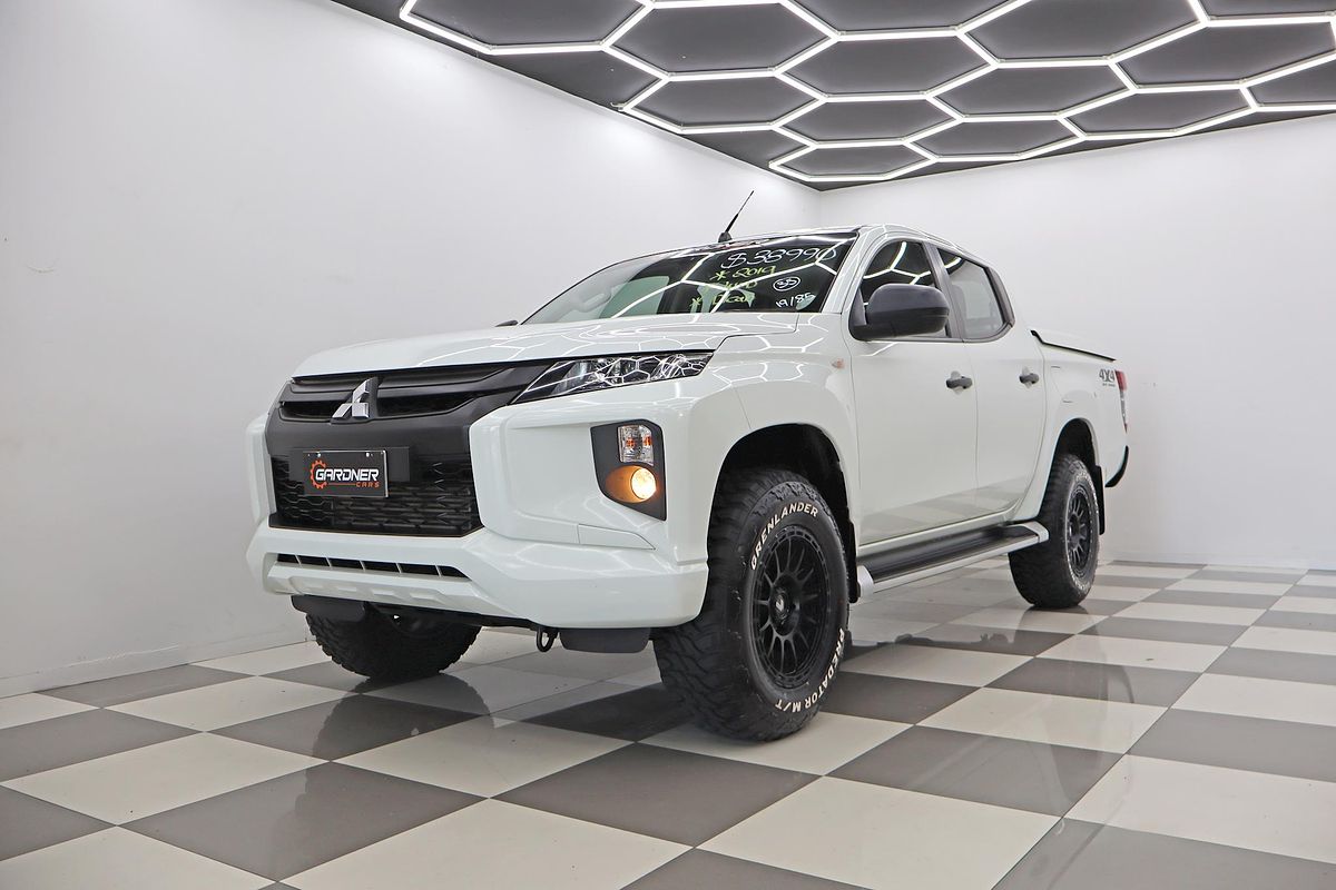 2019 Mitsubishi Triton GLX+ MR 4X4