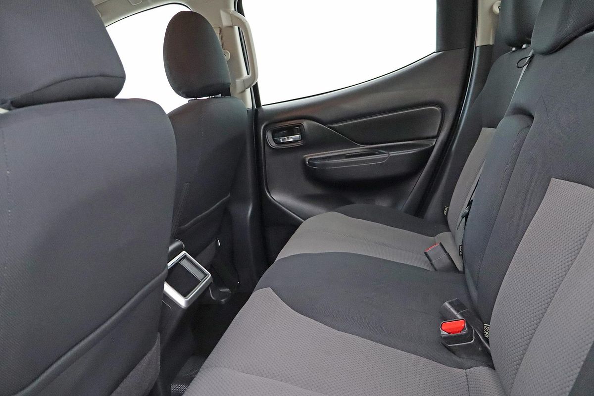 2019 Mitsubishi Triton GLX+ MR 4X4