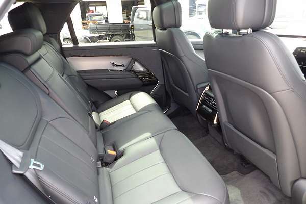 2024 Land Rover Range Rover Sport D300 Dynamic SE L461
