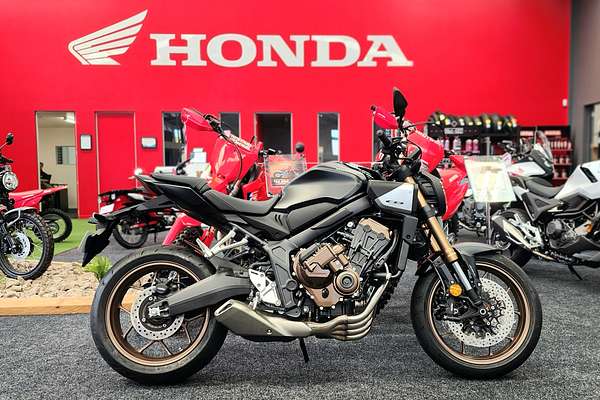 2025 Honda CB650R E-CLUTCH
