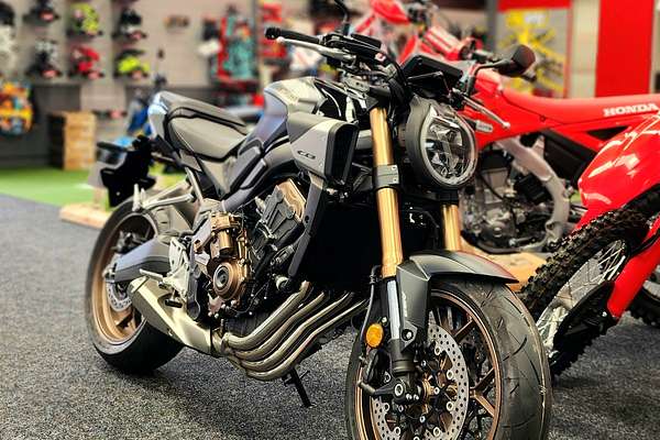 2025 Honda CB650R E-CLUTCH